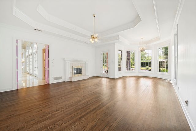 10445 Strait Lane, Dallas, TX 75229
