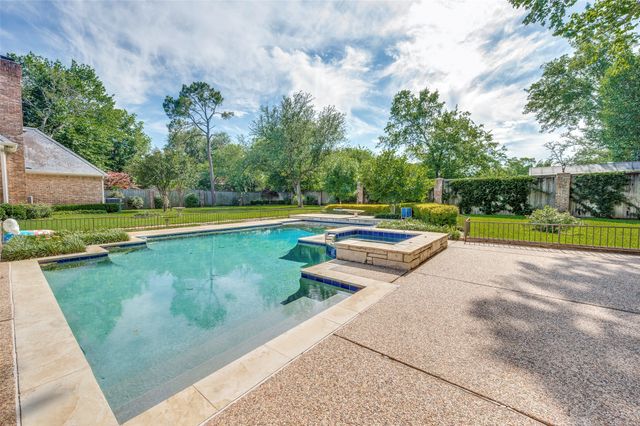 10445 Strait Lane, Dallas, TX 75229