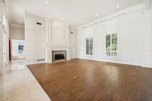 10445 Strait Lane, Dallas, TX 75229