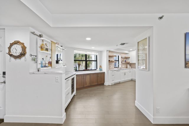 19800 N SANDPOINTE BAY N Drive N 201, Tequesta, FL 33469