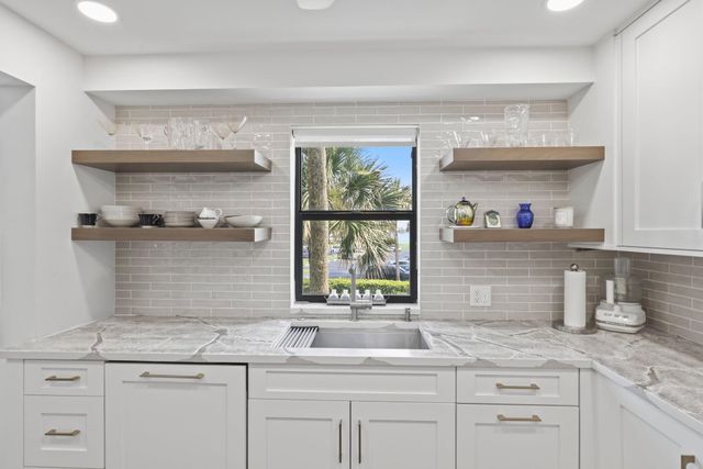 19800 N SANDPOINTE BAY N Drive N 201, Tequesta, FL 33469