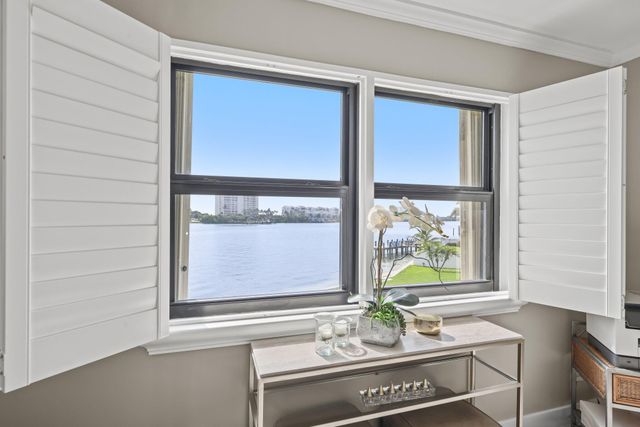 19800 N SANDPOINTE BAY N Drive N 201, Tequesta, FL 33469