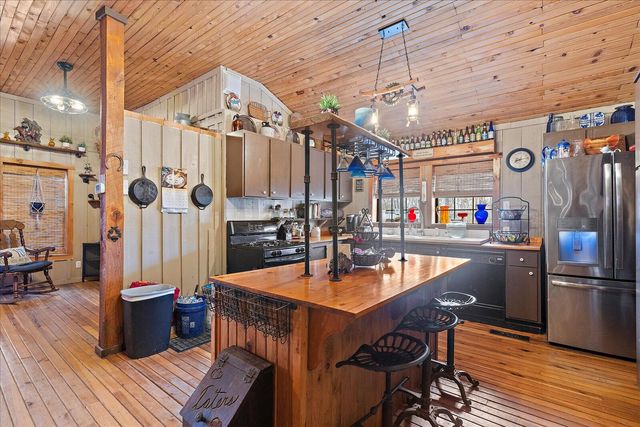 123 Powers Lane, Pikeville, TN 37367