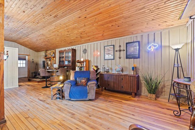 123 Powers Lane, Pikeville, TN 37367