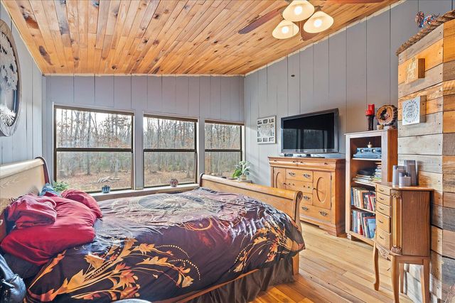 123 Powers Lane, Pikeville, TN 37367