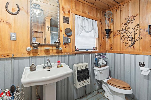 123 Powers Lane, Pikeville, TN 37367