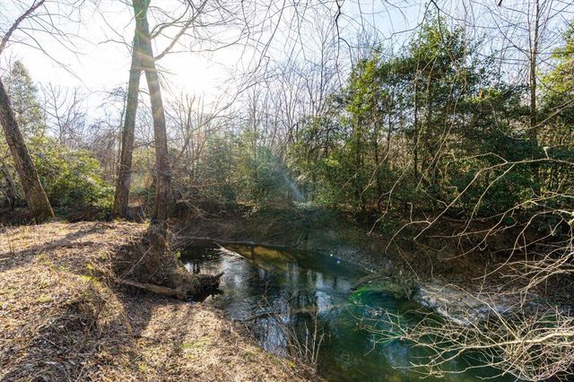 123 Powers Lane, Pikeville, TN 37367