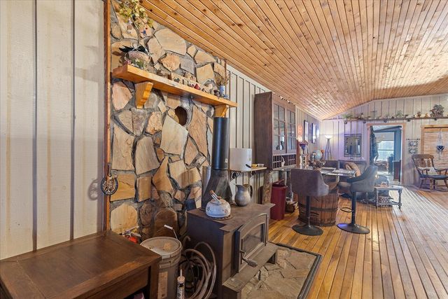 123 Powers Lane, Pikeville, TN 37367