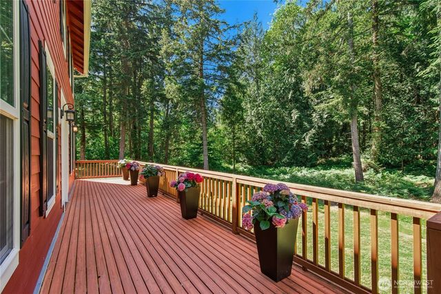 24632 NE 72nd Street, Redmond, WA 98053