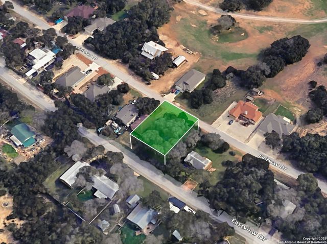 1492 Eastview, Canyon Lake, TX 78133