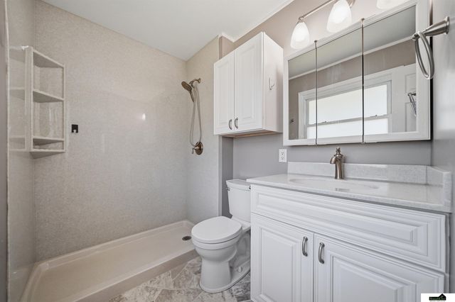 8340 Chestnut Lane, Lincoln, NE 68510