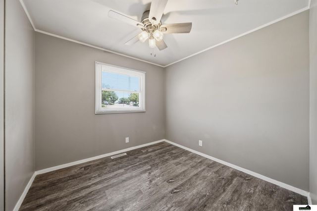 8340 Chestnut Lane, Lincoln, NE 68510