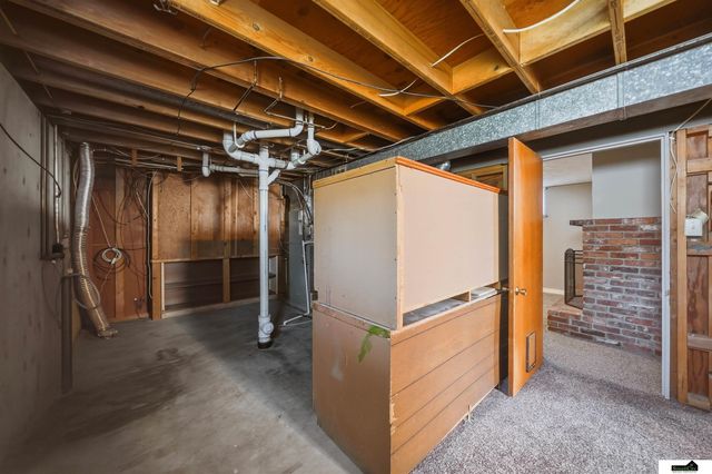 8340 Chestnut Lane, Lincoln, NE 68510