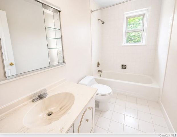 279 Artist Lake Drive, Middle Island, NY 11953