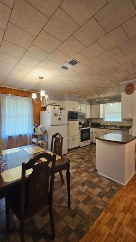 910 Harrison St, Thibodaux, LA 70301