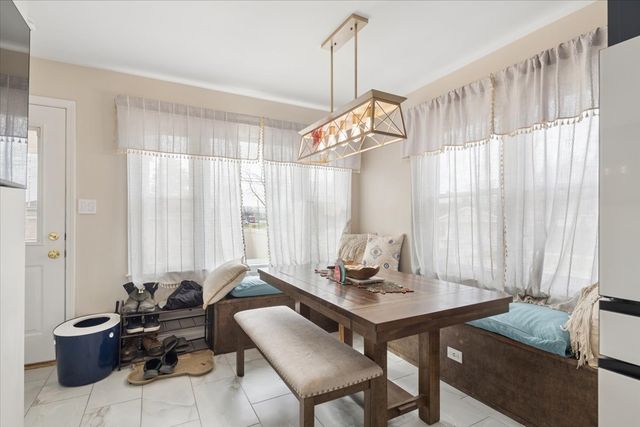 8657 W Lyndale Avenue, River Grove, IL 60171