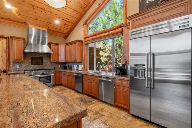 1020 Heritage Trail, Big Bear City, CA 92314