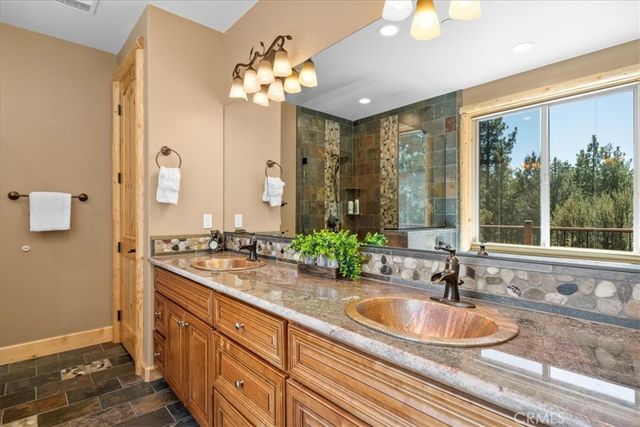 1020 Heritage Trail, Big Bear City, CA 92314