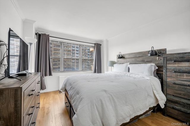 1805 215th Street 5C, Bayside, NY 11360
