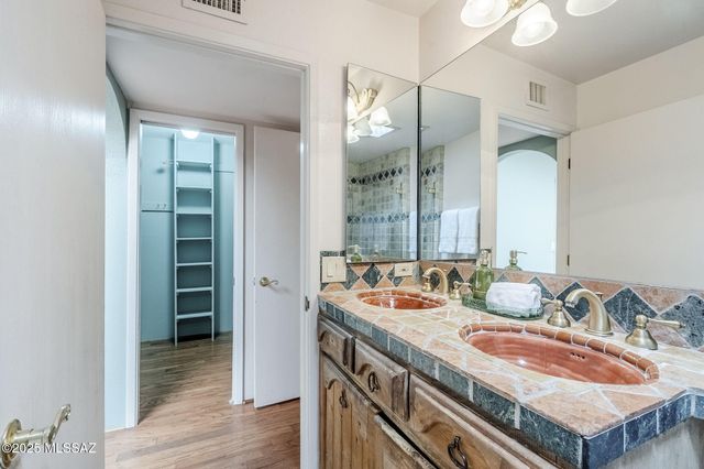 2279 E Camino Río, Tucson, AZ 85718