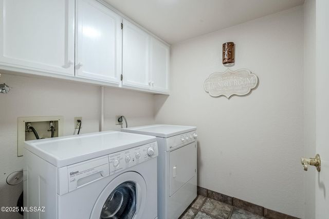 2279 E Camino Río, Tucson, AZ 85718