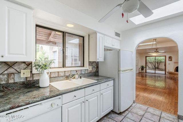 2279 E Camino Río, Tucson, AZ 85718