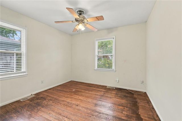 9416 Manchester Avenue, Kansas City, MO 64138