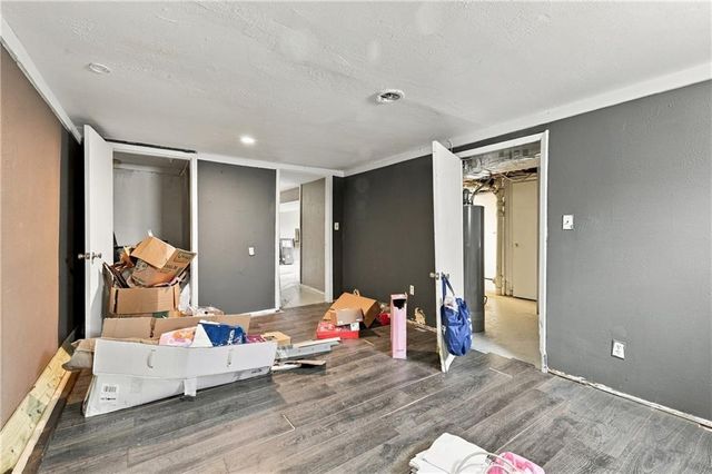 9416 Manchester Avenue, Kansas City, MO 64138