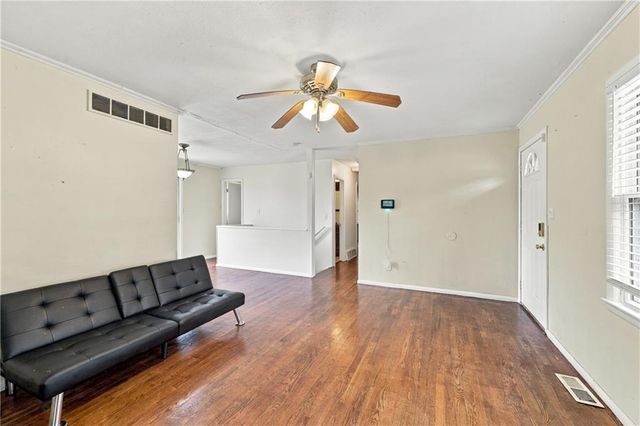 9416 Manchester Avenue, Kansas City, MO 64138