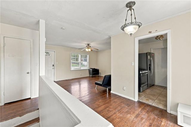 9416 Manchester Avenue, Kansas City, MO 64138