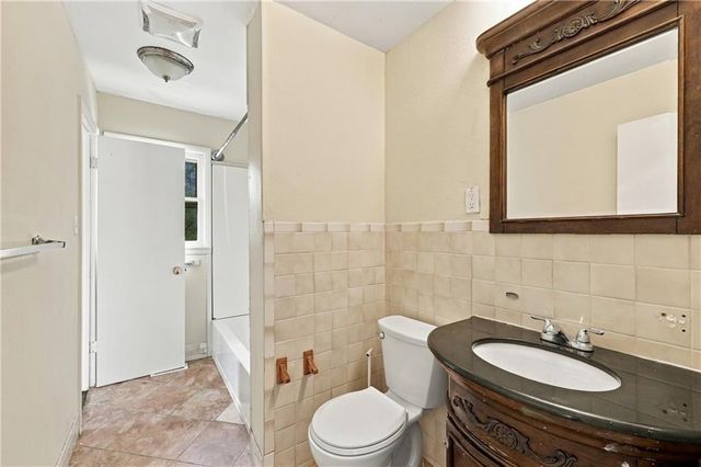 9416 Manchester Avenue, Kansas City, MO 64138