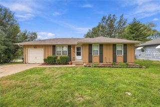 9416 Manchester Avenue, Kansas City, MO 64138