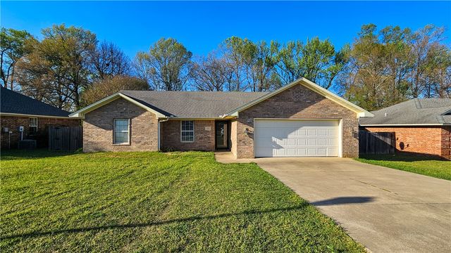123 Ashbrook Lane, Russellville, AR 72802