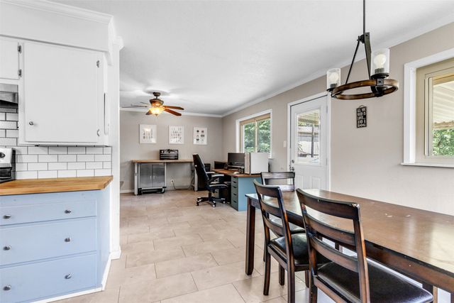 1228 Woodlawn Circle, Denison, TX 75020