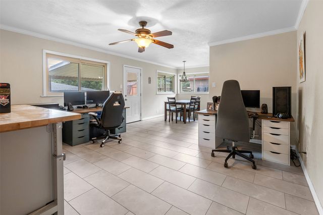 1228 Woodlawn Circle, Denison, TX 75020
