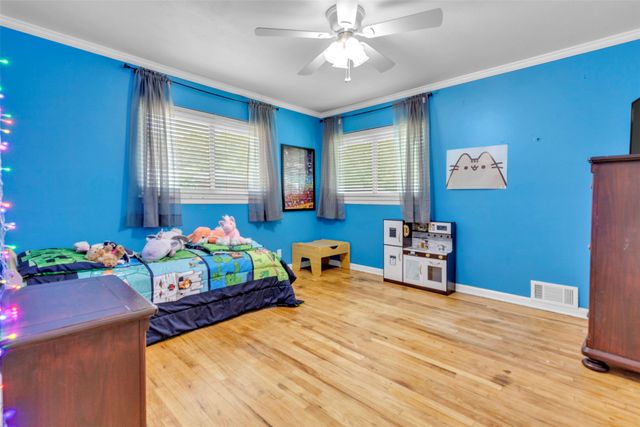 1228 Woodlawn Circle, Denison, TX 75020