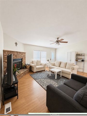 27361 Sierra Hwy 192, Canyon Country, CA 91351