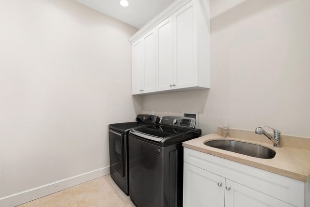 229 Edmor Road, West Palm Beach, FL 33405