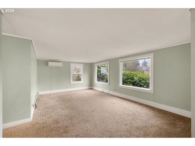 2709 E 16th Ave, Eugene, OR 97403