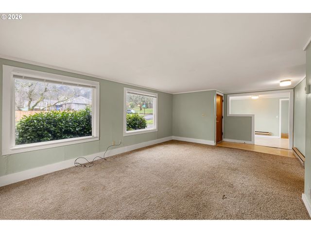 2709 E 16th Ave, Eugene, OR 97403