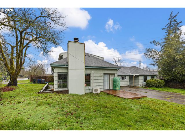 2709 E 16th Ave, Eugene, OR 97403