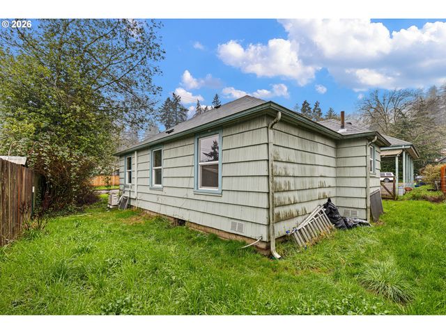 2709 E 16th Ave, Eugene, OR 97403