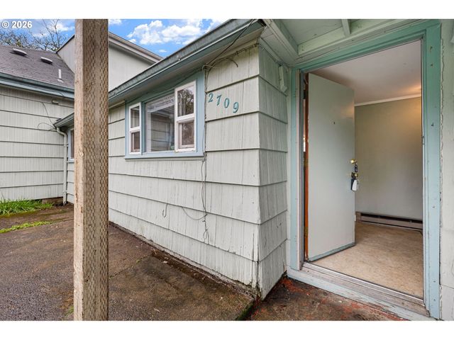 2709 E 16th Ave, Eugene, OR 97403