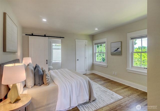 6541 20th Avenue NE, Seattle, WA 98115
