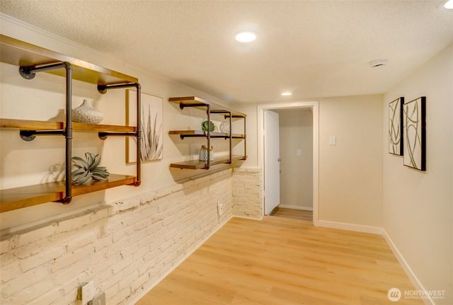 6541 20th Avenue NE, Seattle, WA 98115