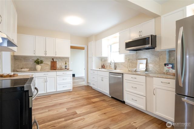 6541 20th Avenue NE, Seattle, WA 98115
