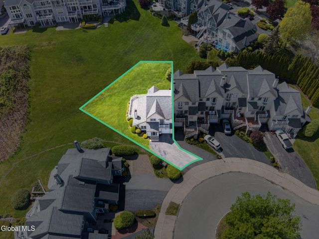 11 Beach Court, Saratoga Springs, Outside, NY 12866