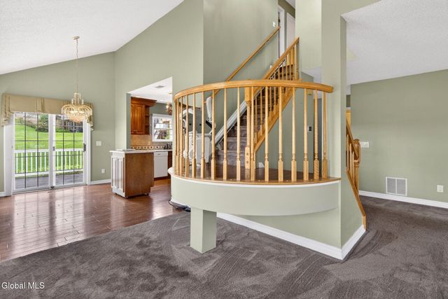 11 Beach Court, Saratoga Springs, Outside, NY 12866