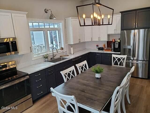 11 Beach Court, Saratoga Springs, Outside, NY 12866