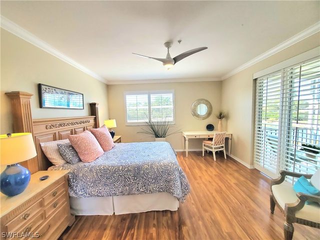 945 Eastham WAY H-203, Naples, FL 34104